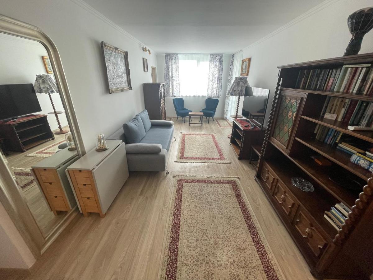 Cadet Holiday Apartman Ezuestpart Siofok Siófok Exterior foto