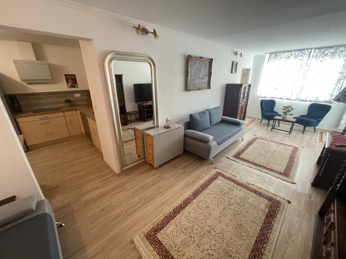 Cadet Holiday Apartman Ezuestpart Siofok Siófok Exterior foto