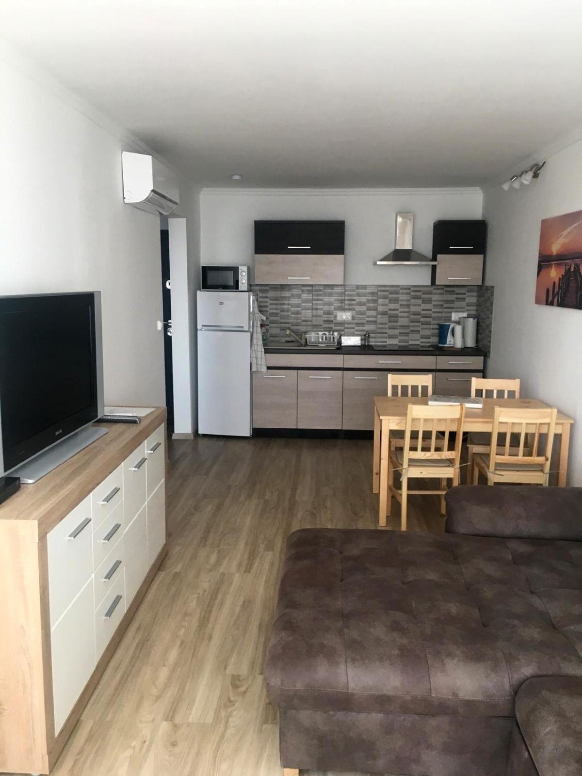 Cadet Holiday Apartman Ezuestpart Siofok Siófok Exterior foto